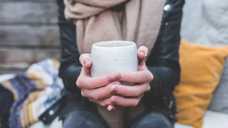 Jak utrzymać hormonalną równowagę dla zdrowia i urody
